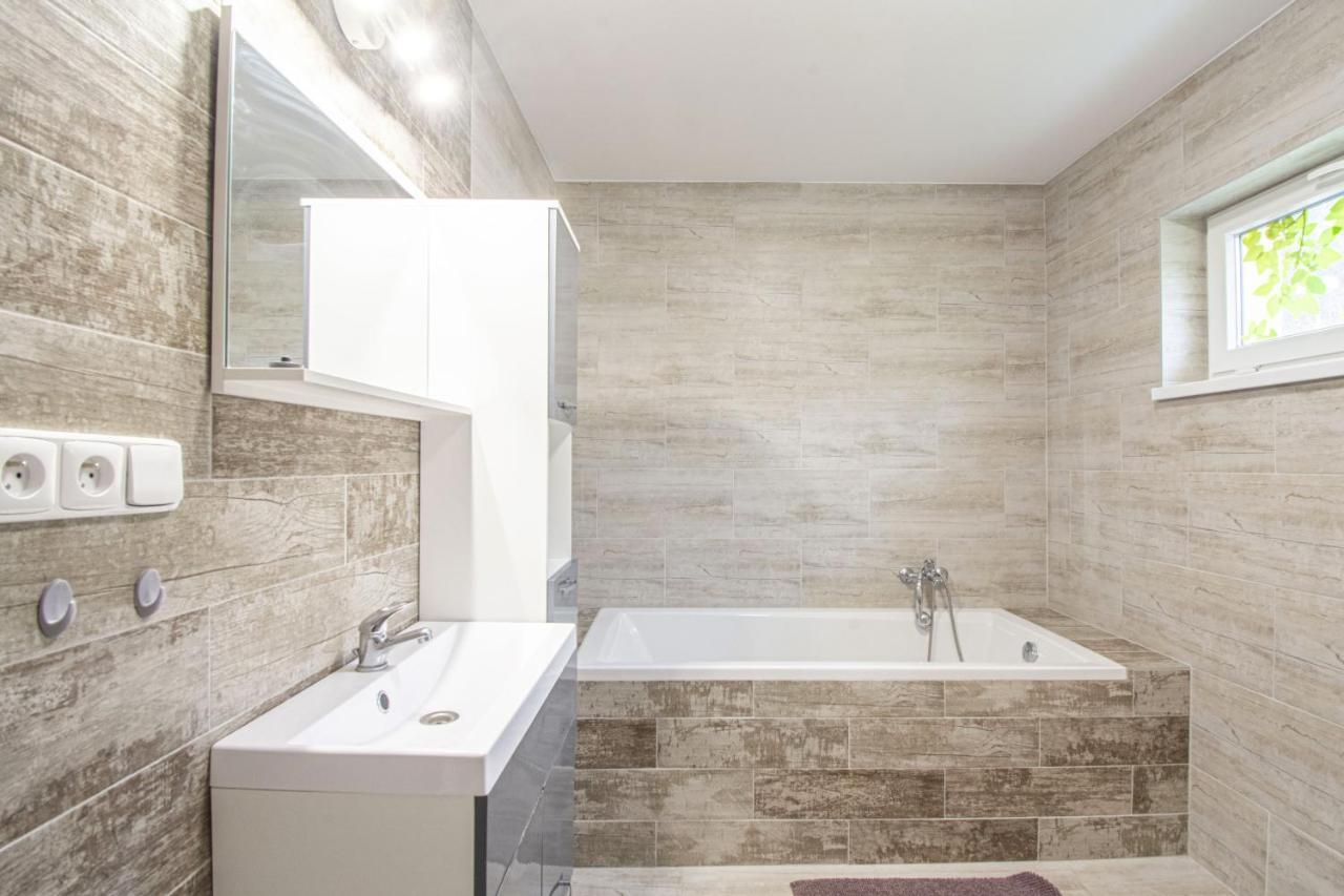 Velky Apartman Zlamanka Kroměříž Exteriér fotografie